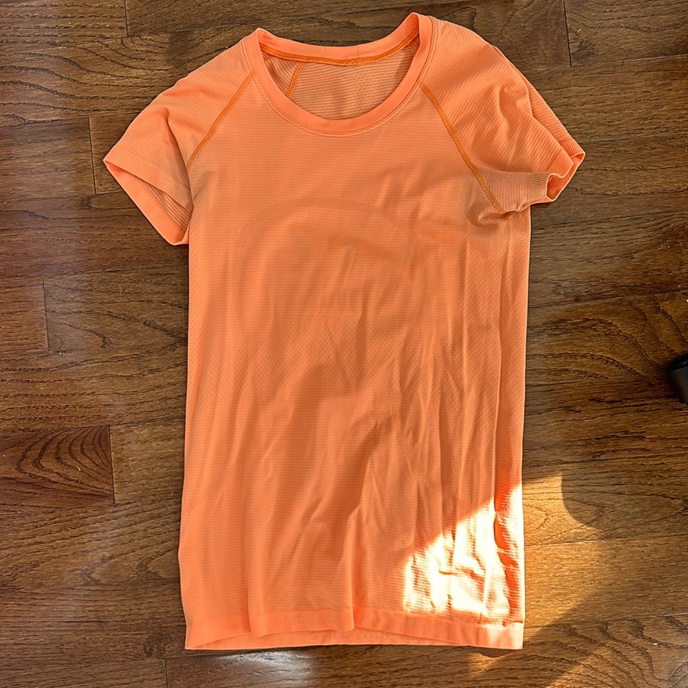 Lululemon swiftly tech
